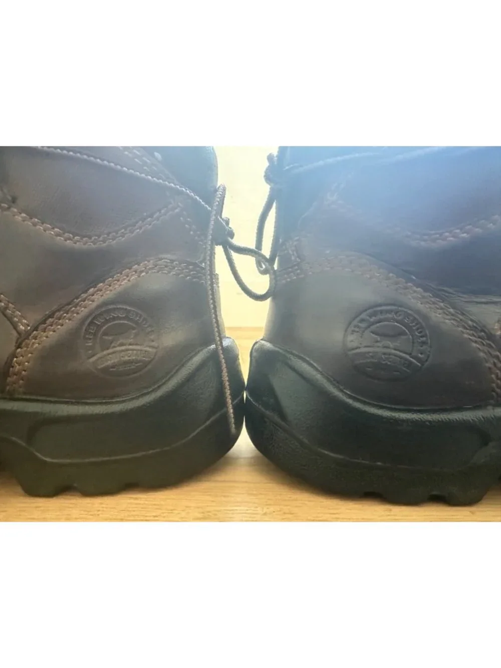 Red Wing Irish Setter Brown Leather Work Boots Oil-Resistant Men Size 7.5 Nubuck